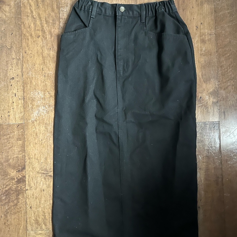 Denim&Co Elegant Black Midi Skirt